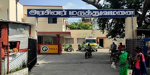 மதுராந்தகம் அரசு மருத்துவமனையில் கொரோனா பரிசோதனை செய்வதில்லை... பொதுமக்கள் புகார்