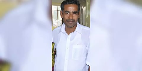 சிகிச்சைக்காக அனுமதிக்கப்பட்டவர் தற்கொலை?: உறவினர்கள் போராட்டம்