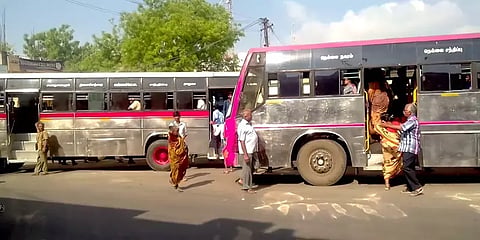 கூடுதலாக ரூ.1  டிக்கெட் கட்டணம்.. தனியார் பேருந்துக்கு ரூ.20,000 அபராதம்!