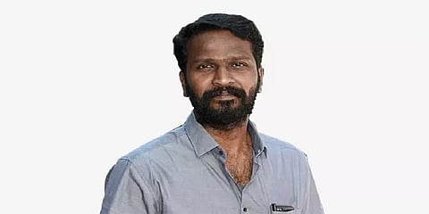 ”இந்தி தெரியாததால் ’யு தமிழன்ஸ்..நீங்களாம் தீவிரவாதிங்க’ என்றார்கள்” -  வெற்றிமாறன்