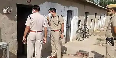 மனைவி, மூன்று பிள்ளைகளை கோடரியால் கொன்ற கொடூரன் : காரணம் தெரியாமல் குழம்பிய போலீஸ்