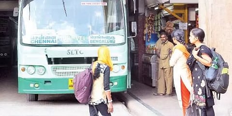 நாளை முதல் மாவட்டங்களுக்கு இடையே பேருந்துச் சேவை: ஓட்டுநர், நடத்துநர்களுக்கு அறிவுரை !