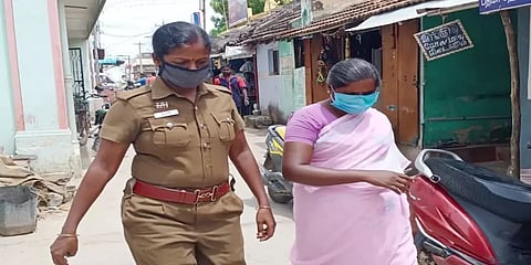 திருமணமாகாத 19 வயது பெண்ணிற்கு கருக்கலைப்பு - போலி பெண் மருத்துவரின் செயலால் விபரீதம்