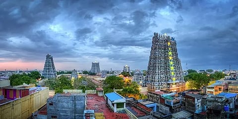 மதுரை: சர்ச்சையான சுவரொட்டிகளும், ரசிகர்மன்ற சாகசங்களும்!