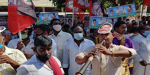 அதிமுக செயற்குழுவில் 15 தீர்மானங்கள் நிறைவேற்றம்