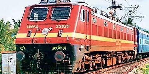 தமிழகத்துக்கு கூடுதலாக 7 சிறப்பு ரயில்கள் !