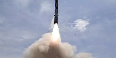 இந்தியாவின் பிரமோஸ் ஏவுகணை சோதனை வெற்றி