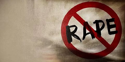 உ.பி.யில் மீண்டும் ஒரு கொடூரம்: கூட்டு பாலியல் வன்கொடுமையால் உயிரிழந்த இளம்பெண்