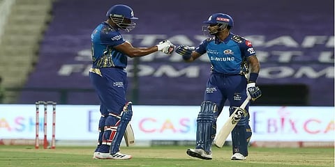 பொல்லார்டு, ஹர்த்திக் பாண்ட்யாவால் தப்பித்த மும்பை அணி...! MI VS KXIP மேட்ச் ரிவ்யூ
