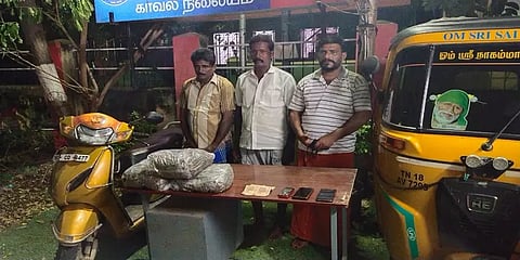 வாகன சோதனையில் சிக்கிய 6 கிலோ கஞ்சா...  மூவர் கைது