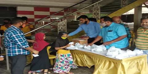 உலக பிரியாணி தினம்... 10 பைசாவுக்கு பிரியாணி... திருச்சியில் கொண்டாட்டம்