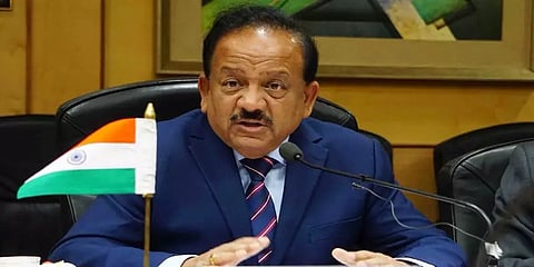"ஜூலை மாதத்திற்குள் 20 கோடி பேருக்கு கொரோனா தடுப்பு மருந்து"- மத்திய அமைச்சர் தகவல் !