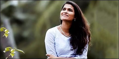 "தியேட்டர்கள் இருக்கும்வரை மட்டுமே படங்களை இயக்கமுடியும்"  - இயக்குநர் ஹலிதா ஷமீம்