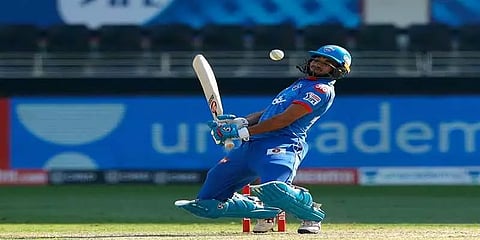 DC VS MI : டெல்லி மீண்டும் சொதப்பல் : மும்பைக்கு 111 ரன்கள் இலக்கு 