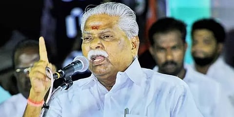 எம்ஜிஆர் காலத்தில் தொடங்கிய  அரசியல் பயணம்... அமைச்சர் துரைக்கண்ணுவின் கதை.!