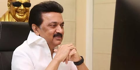 ‘இந்த விளக்கு மட்டும் அண்ணாதுரை உபயம்' அநாகரிக சுவரொட்டிகளுக்கு மு.க.ஸ்டாலின் கண்டனம்