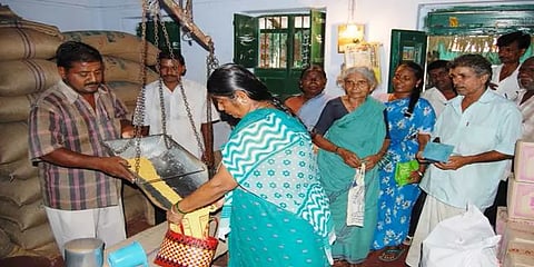 2013ம் ஆண்டிலிருந்து இதுவரை 4.39 கோடி போலி ரேசன் கார்டுகள் நீக்கம் - மத்திய அரசு