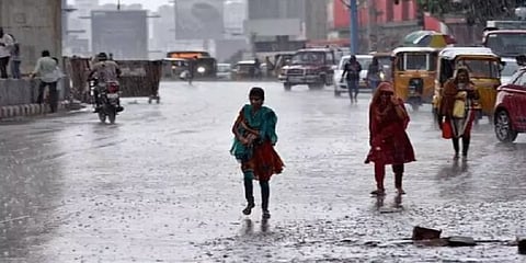 வளிமண்டல மேலடுக்கு சுழற்சி - இரண்டு மாவட்டங்களில் கனமழை பெய்ய வாய்ப்பு..!
