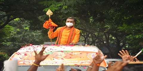 வேல் யாத்திரை வழக்கில் பரபரப்பாக நடந்த விசாரணை: நவம்பர் 10-க்கு ஒத்திவைப்பு !