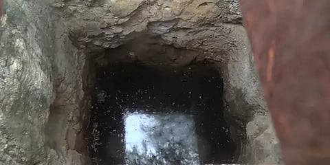 தொப்புள் கொடியுடன் கிணற்றில் மிதந்த பச்சிளம் குழந்தை - விவாகரத்து பெண்ணிடம் விசாரணை