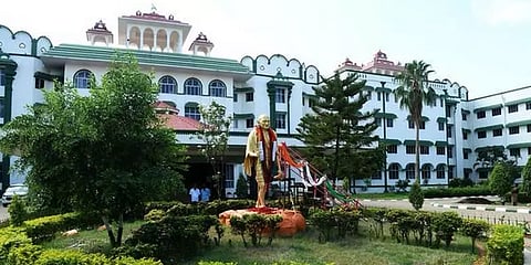 கருத்தடை சாதனம், உள்ளாடை விளம்பரங்களை ஒளிபரப்ப இடைக்கால தடை