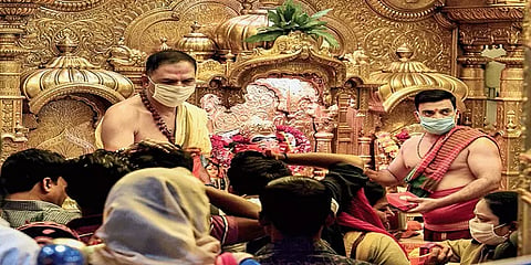 மகாராஷ்டிராவில் அனைத்து மதவழிபாட்டு தலங்களும் நாளை திறப்பு