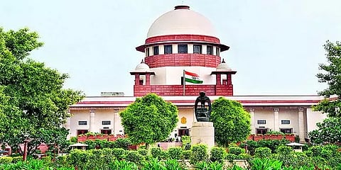 "போலி செய்திகளை கட்டுப்படுத்த விதிமுறைகள் அவசியம்"-உச்சநீதிமன்றம் !