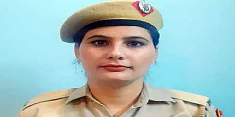 டெல்லி: 3 மாதத்தில் 76 குழந்தைகளை மீட்ட  பெண் காவலருக்கு பதவி உயர்வு
