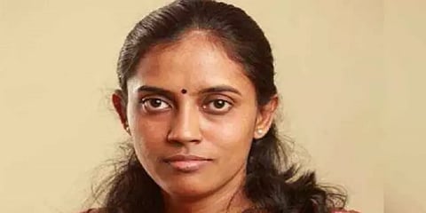 ஏர் கலப்பை பிடித்து போஸ் கொடுத்தால் விவசாயியா? - ஜோதிமணி எம்.பி கேள்வி