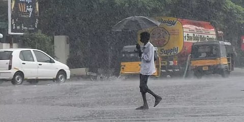நிவர் புயல்: புதுச்சேரியில் 3 நாள்கள் ஊரடங்கு!