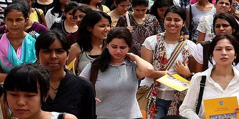 டிச.7-இல் கல்லூரி மூன்றாம் ஆண்டு வகுப்புகள் தொடக்கம்: தமிழக அரசு