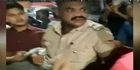சென்னையில் பெண்ணிடம் போதையில் காவலர் தகராறு: தர்ம அடி கொடுத்த மக்கள்!