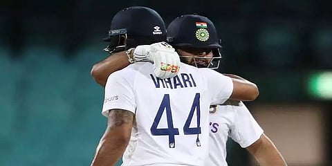 விஹாரி, ரிஷப் சதம்; சுப்மன், மயங்க் அரைசதம் - இந்தியா 472 ரன்கள் முன்னிலை