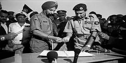 13 நாட்களே... 93,000 துருப்புகளுடன் இந்தியாவிடம் பாக். சரண்...- 1971 போரின் 50வது ஆண்டு!