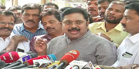 ராஜாமுத்தையா மருத்துவக் கல்லூரியின் 30 மடங்கு அதிகமான கட்டணத்தை குறைக்க வேண்டும்: தினகரன்