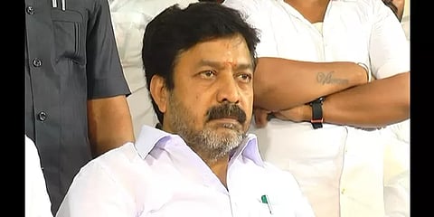 அதிமுக தலைவர்கள் சிலர் பதவிக்காக வெளியே சென்றுவிட்டு கட்சிக்கு வருகின்றனர்: சி.வி.சண்முகம்