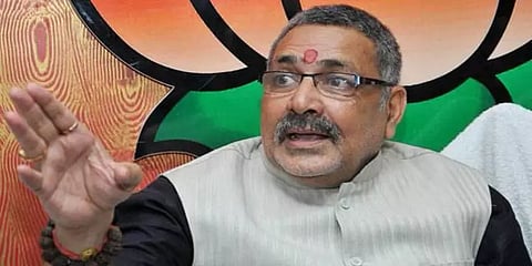 "முட்டை,  இறைச்சியை  முழுமையாக சமைக்கவும்"- பறவை காய்ச்சல் குறித்த எச்சரித்த அமைச்சர்