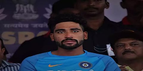 சிட்னி டெஸ்டில் நிற வெறி பேதத்திற்கு ஆளான முகமது சிராஜ் - பிசிசிஐ புகார்