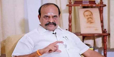 சசிகலாவுடன், அதிமுக இணைய வேண்டும் என்பது குருமூர்த்தியின் கருத்து: கடம்பூர் ராஜூ