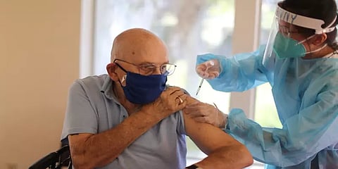 இந்தியாவில் முதல் நாளில் 1,91,181 பேருக்கு கொரோனா தடுப்பூசி
