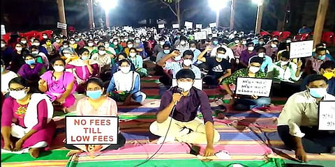 சிதம்பரம்: மருத்துவக்கல்லூரி மாணவர்களுடன் நடைபெற்ற பேச்சுவார்த்தை தோல்வி