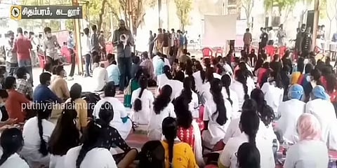 52ஆவது நாளாக தொடரும் ராஜா முத்தையா மருத்துவ மாணவர்களின் போராட்டம் - தற்போதைய நிலவரம் என்ன?