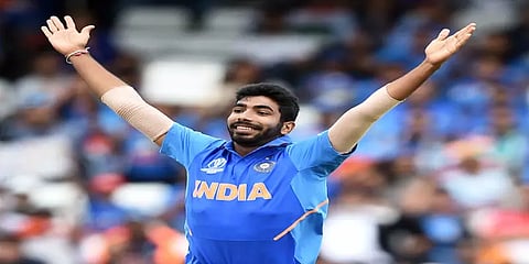 அனில் கும்ப்ளே பந்துவீச்சை முயற்சித்த பும்ரா - வீடியோ!