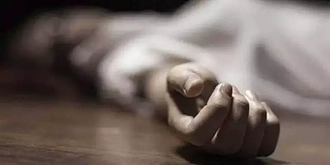உ.பி: வரதட்சணை கொடுமையால் வீட்டைவிட்டு சென்ற பெண் - ஏமாற்றி கொலைசெய்த கணவர்