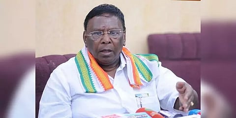 புதுச்சேரியில் நாளை நம்பிக்கை வாக்கெடுப்பு... முதல்வர் நாராயணசாமி இன்று அவசர ஆலோசனை