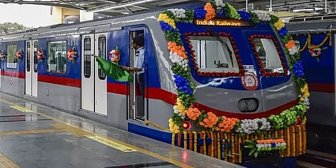 கொல்கத்தாவில் மெட்ரோ ரயில் விரிவாக்க திட்டத்தை  தொடங்கிவைத்த பிரதமர் மோடி!