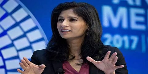 “உலகில் கொரோனா தடுப்பூசிகளுக்கான உற்பத்தி மையம் இந்தியாதான்”- கீதா கோபிநாத்