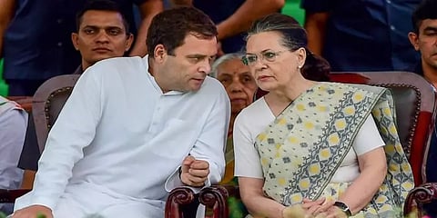 கேரள காங்கிரஸிலும் தீவிரமடைந்த உட்கட்சி பூசல்: நடப்பது என்ன?