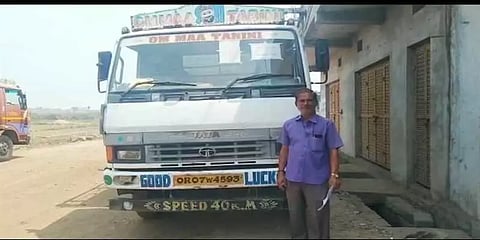 ஒடிசா: ஹெல்மெட் அணியாமல் வாகனம் ஓட்டியதற்காக லாரி டிரைவரிடம் ரூ.1000 அபராதம்