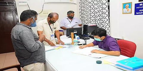 புதுச்சேரி: பெண் தாதா எழிலரசி வேட்புமனு நிராகரிப்பு